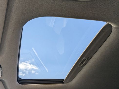 Used 2025 Hyundai Santa Fe Limited image 23