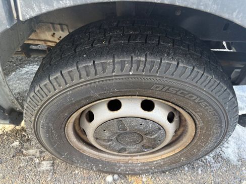 Used 2018 Ford Transit 250 148 Low Roof image 11