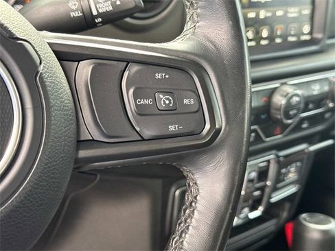 Used 2022 Jeep Gladiator Sport image 32