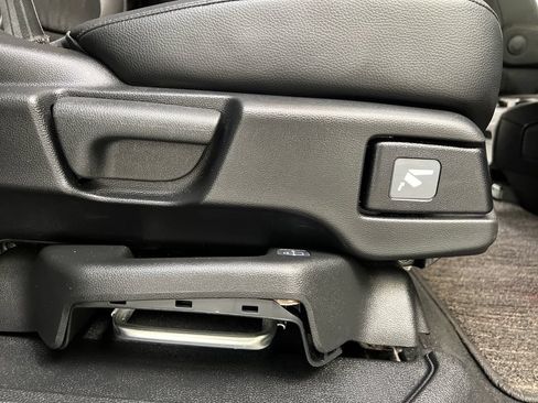 Used 2025 Honda Odyssey EX-L image 25