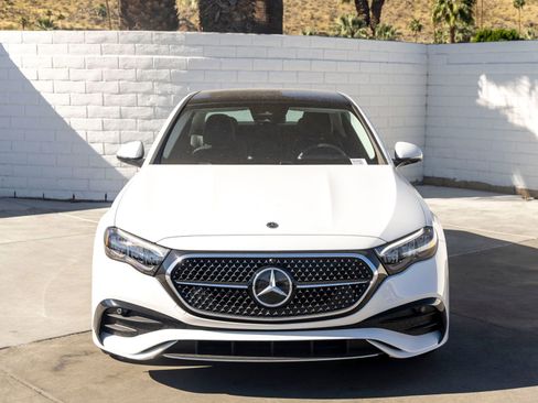 New 2026 Mercedes-Benz E 350 4MATIC Sedan image 4