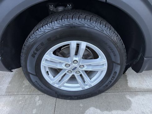 Certified 2023 Ford Explorer XLT w/ Equipment Group 202A image 21