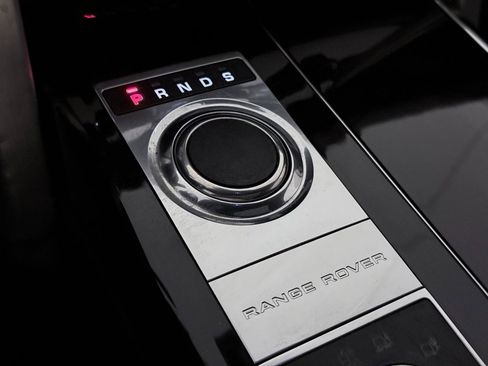 Used 2014 Land Rover Range Rover HSE image 37