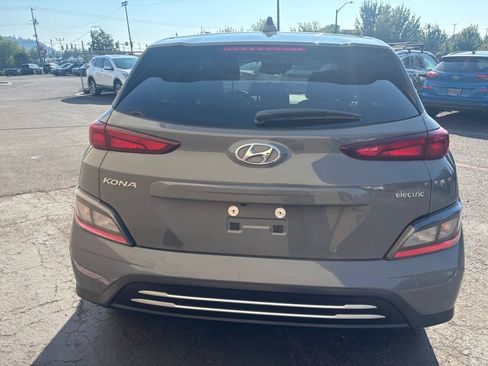 Used 2023 Hyundai Kona SE FWD image 6