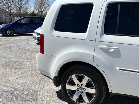 Used 2013 Honda Pilot Touring image 3