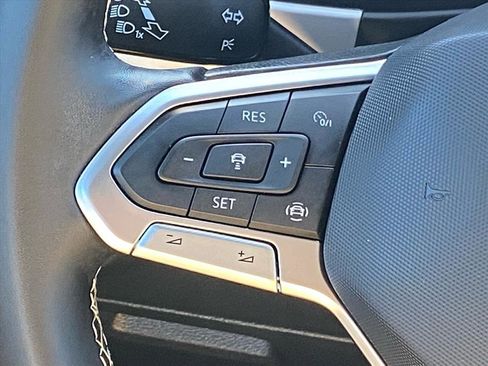 Certified 2023 Volkswagen Atlas Cross Sport SE w/ Panoramic Sunroof Package image 7