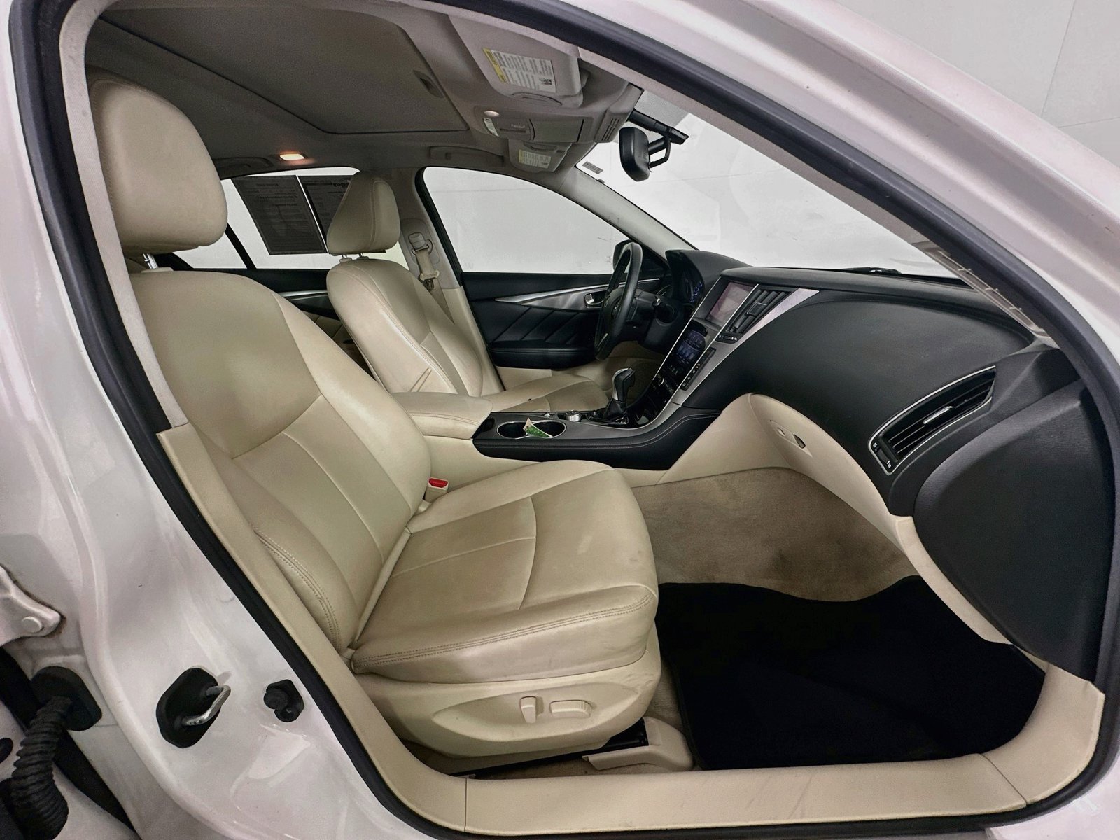 Used 2015 INFINITI Q50 Premium w/ Navigation Package AWD/4WD image 26