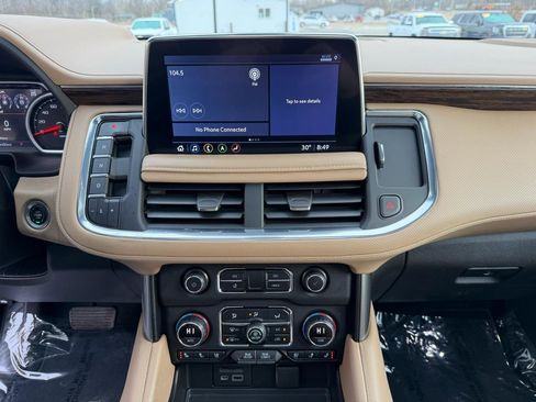 Used 2021 Chevrolet Tahoe Premier w/ Premium Package image 33