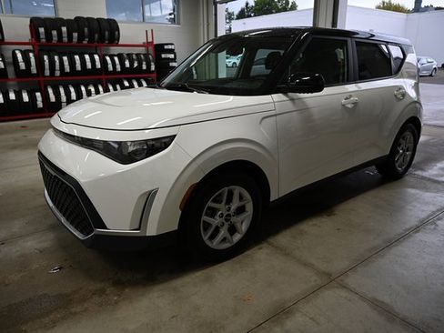 Used 2023 Kia Soul S image 8