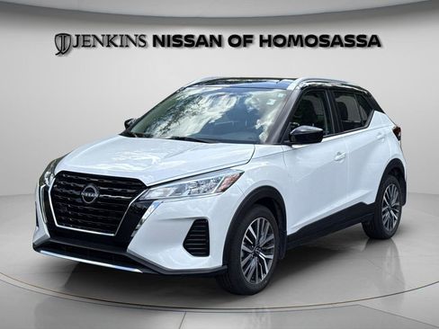 Certified 2024 Nissan Kicks SV FWD image 17