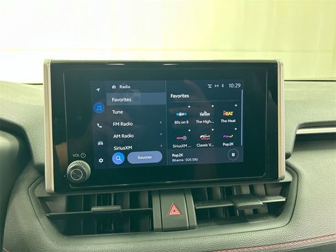 Used 2023 Toyota RAV4 SE image 14