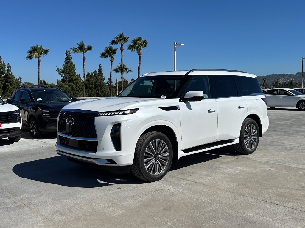 New 2027 INFINITI QX80 Luxe RWD image 2