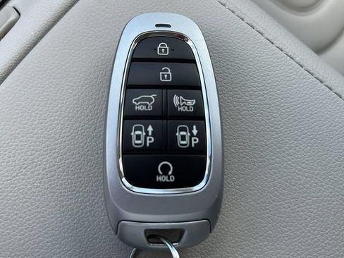 Certified 2024 Hyundai Tucson Limited FWD image 37