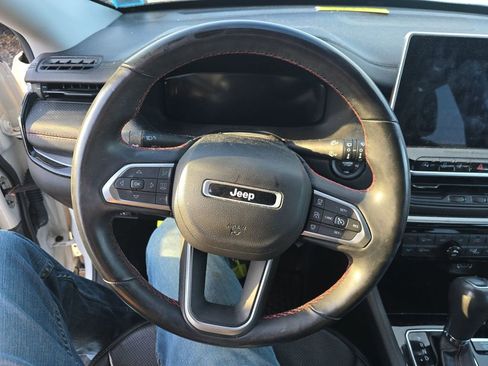 Used 2022 Jeep Compass Trailhawk w/ Trailhawk Elite Group image 9