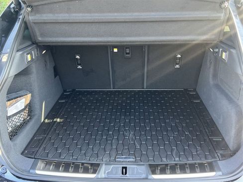 Used 2025 Jaguar F-PACE R-Dynamic S image 17