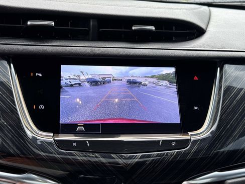 Used 2023 Cadillac XT6 Premium Luxury FWD image 21