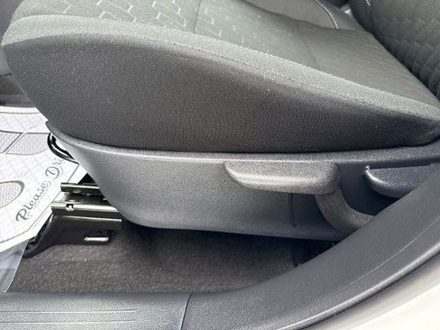 Certified 2024 Nissan Kicks SV image 19