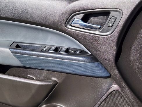 Used 2018 Chevrolet Colorado Z71 image 14