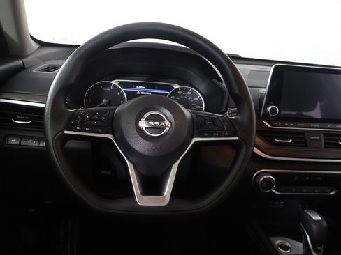 Used 2023 Nissan Altima 2.5 SV AWD/4WD image 30