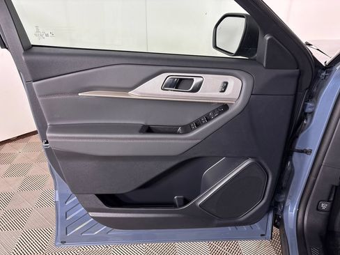 New 2026 Ford Explorer Active w/ Active Comfort Package RWD image 17