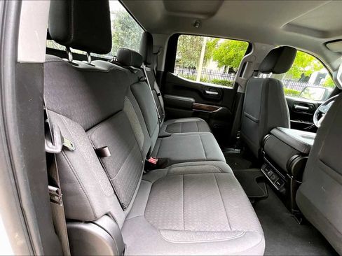 Used 2021 GMC Sierra 1500 Elevation image 18