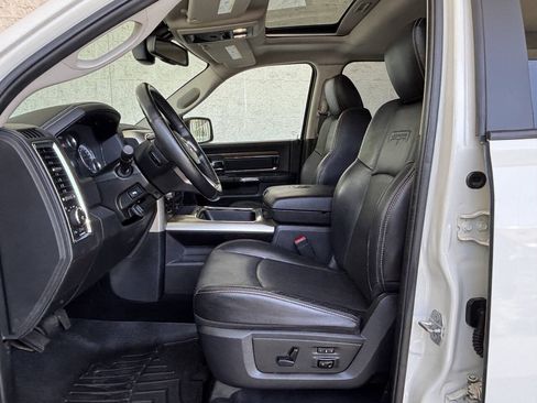 Used 2016 RAM 1500 Laramie w/ Convenience Group AWD/4WD image 16