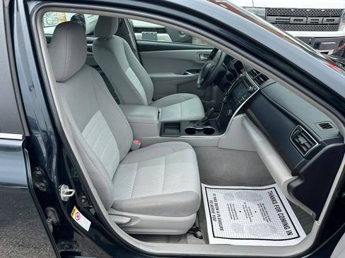 Used 2015 Toyota Camry LE FWD image 13