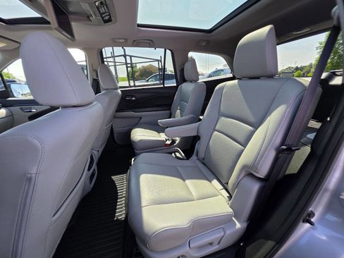 Used 2017 Honda Pilot Elite image 26