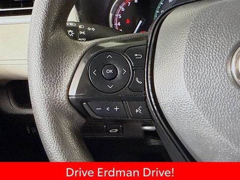 Used 2025 Toyota RAV4 XLE w/ Convenience Package FWD image 13