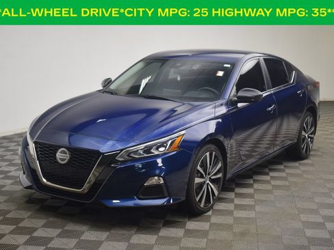 Used 2021 Nissan Altima 2.5 SR AWD/4WD image 3