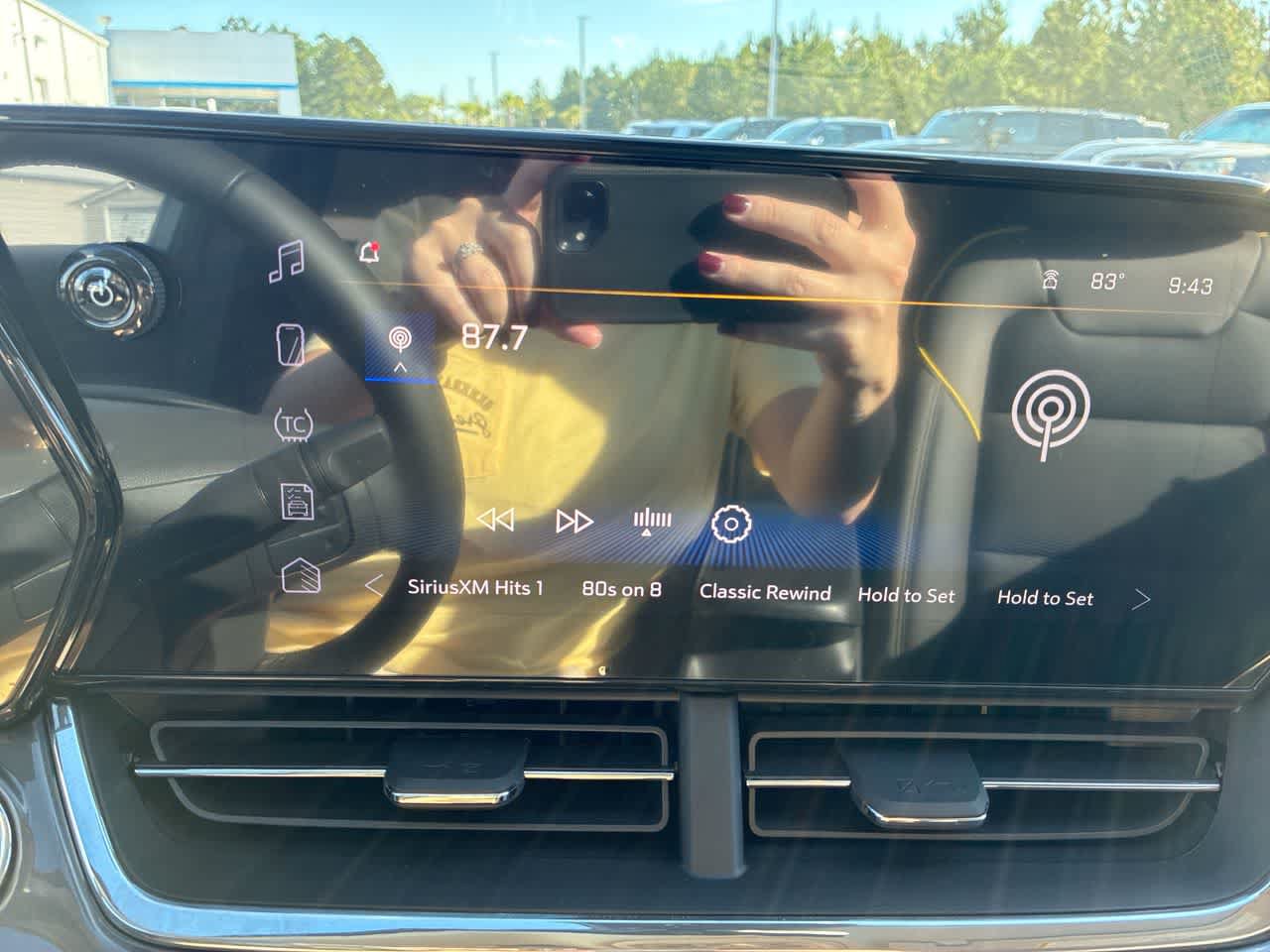 New 2026 Chevrolet Trax ACTIV w/ Sunroof Package FWD image 13