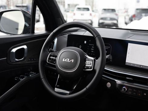 Used 2025 Kia Sorento SX Prestige image 11