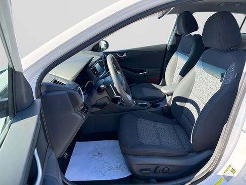 Used 2019 Hyundai Ioniq SEL image 15