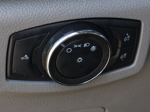 Used 2020 Ford F250 XL w/ Power Equipment Group image 22