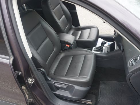 Used 2016 Volkswagen Tiguan S image 29