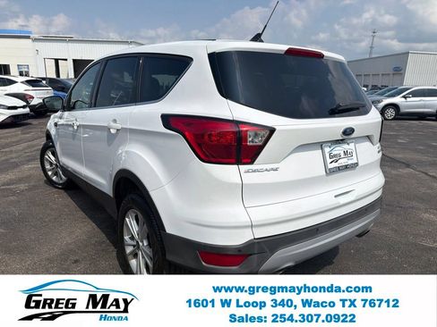 Used 2019 Ford Escape SE FWD image 5