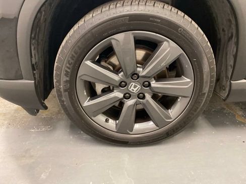 Used 2023 Honda Pilot Sport image 28