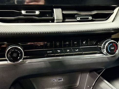 New 2026 Chevrolet Equinox LT w/ Midnight Edition image 19