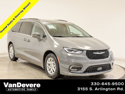 Used 2022 Chrysler Pacifica Touring-L
