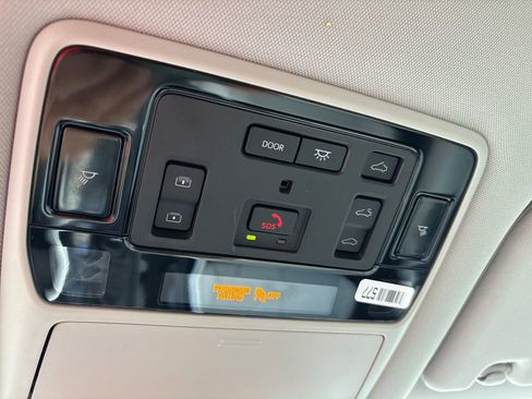 Used 2026 Toyota Grand Highlander Platinum image 34