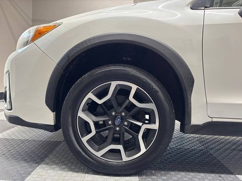 Used 2017 Subaru Crosstrek 2.0i Premium AWD/4WD image 12