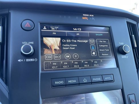 Used 2025 Subaru Outback image 12