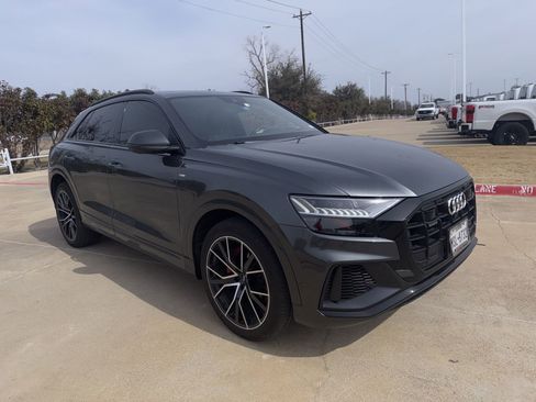 Used 2019 Audi Q8 Prestige w/ Year 1 Package image 7
