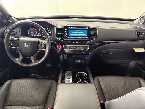 Used 2025 Honda Ridgeline Black Edition image 42