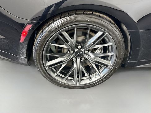 Used 2020 Chevrolet Camaro ZL1 image 31