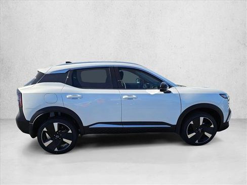 New 2026 Nissan Kicks SR image 8