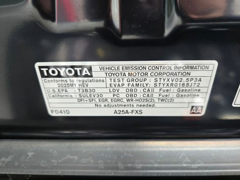 Certified 2025 Toyota Camry SE w/ Convenience Package image 28