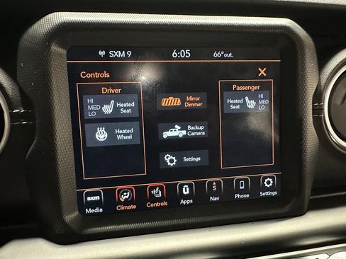 Used 2020 Jeep Gladiator Overland AWD/4WD image 37