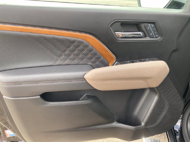 Certified 2024 GMC Canyon Denali AWD/4WD image 18