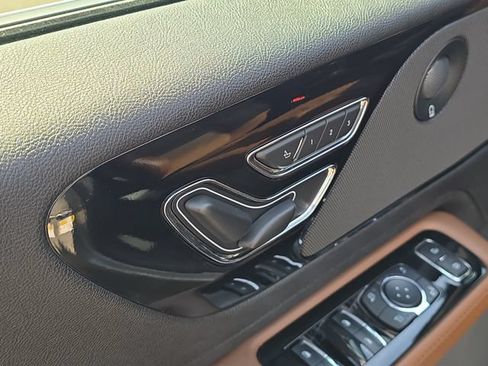 Used 2023 Lincoln Aviator Reserve w/ Equipment Group 201A AWD/4WD image 10